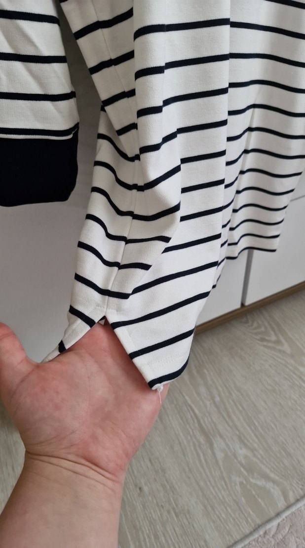 Yetim Kol Beyaz Çizgili Kadın Tişört - Görsel 4