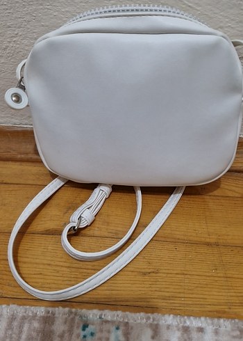 Beyaz Deri Kadın Çapraz Çanta - Görsel 4