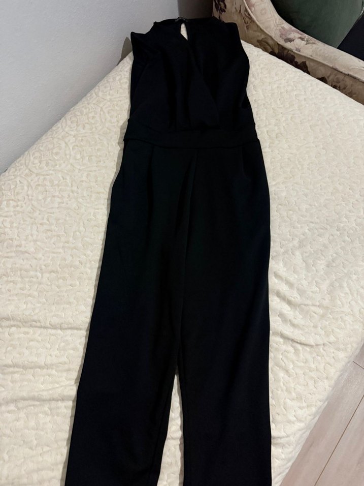 Siyah V Yakalı Kadın Tulum - Görsel 2