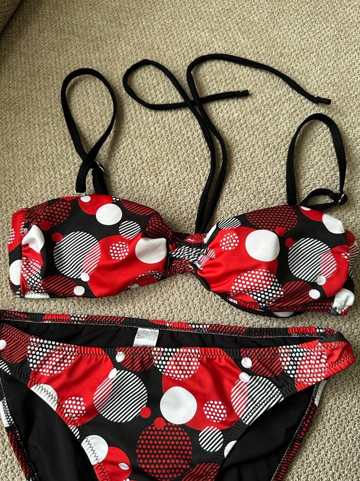 Kırmızı Puantiyeli Düğmeli Bikini - Görsel 3