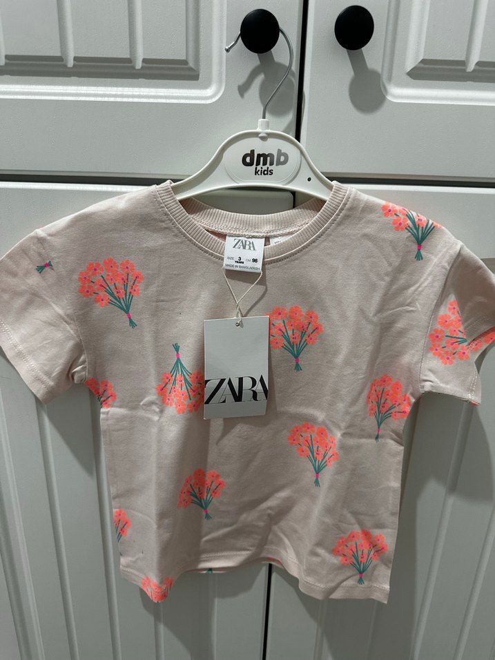 Kız Çocuk Pembe Çiçek Desenli Tişört - Görsel 3