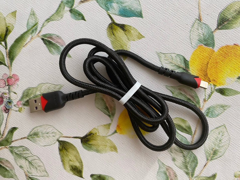 Syrox C93 2.0A Örgü Lightning Şarj ve Data Kablosu - Görsel 2