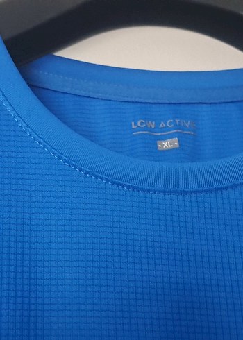 LC Waikiki Mavi Erkek Kısa Kollu Basic Tişört