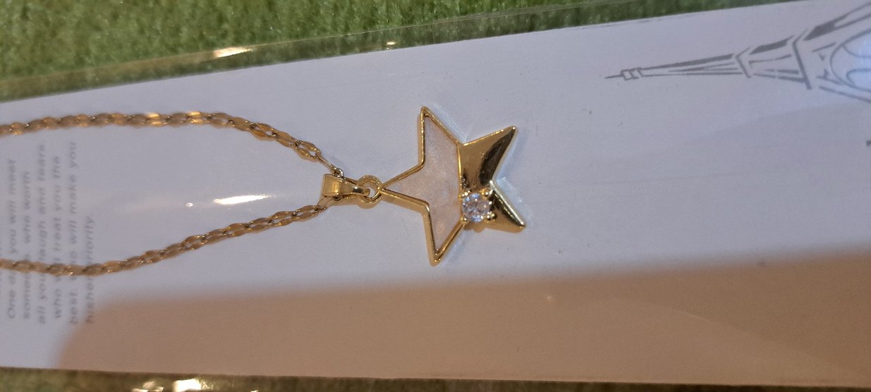 Altın Renk Zincir Detaylı Yıldız Kolye - Görsel 4