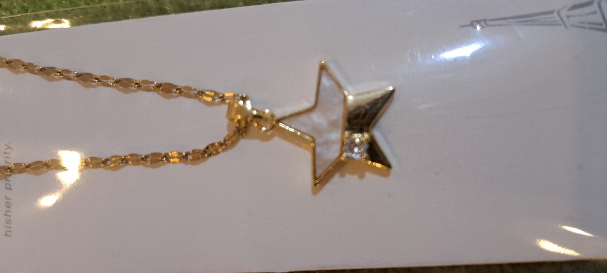 Altın Renk Zincir Detaylı Yıldız Kolye - Görsel 2