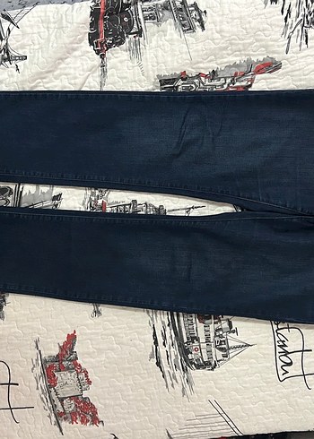 Mavi Koyu Lacivert Dar Kesim Denim Pantolon