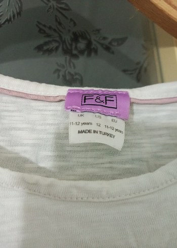 Kız Çocuk Beyaz Dantel Detaylı Kısa Kollu Tişört - Görsel 5