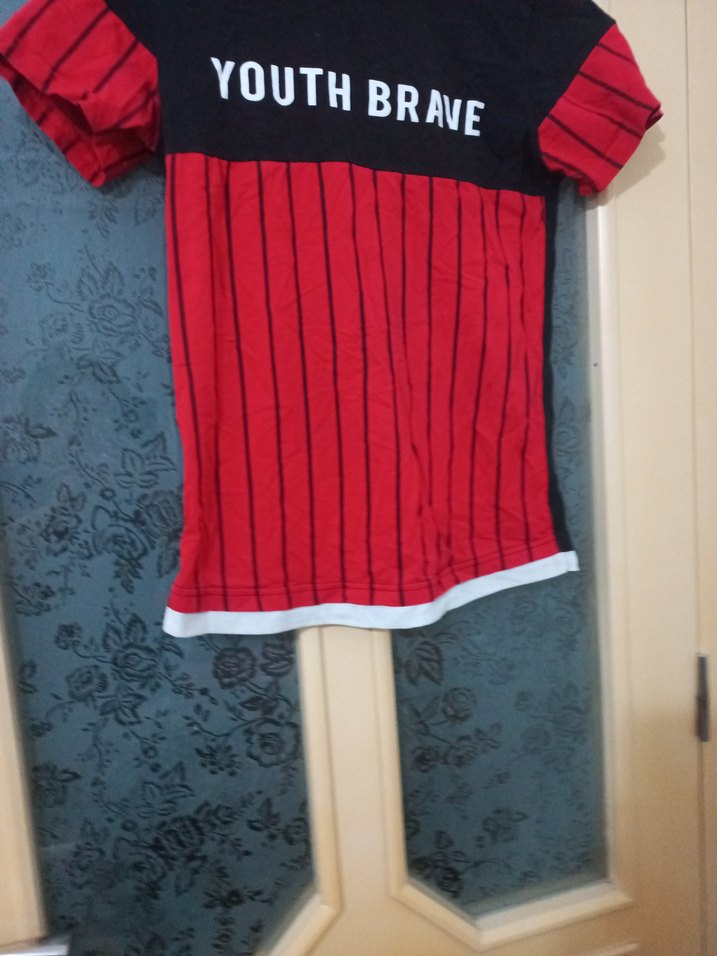 Kırmızı Baskılı Kısa Kollu Erkek Tişört - Görsel 3