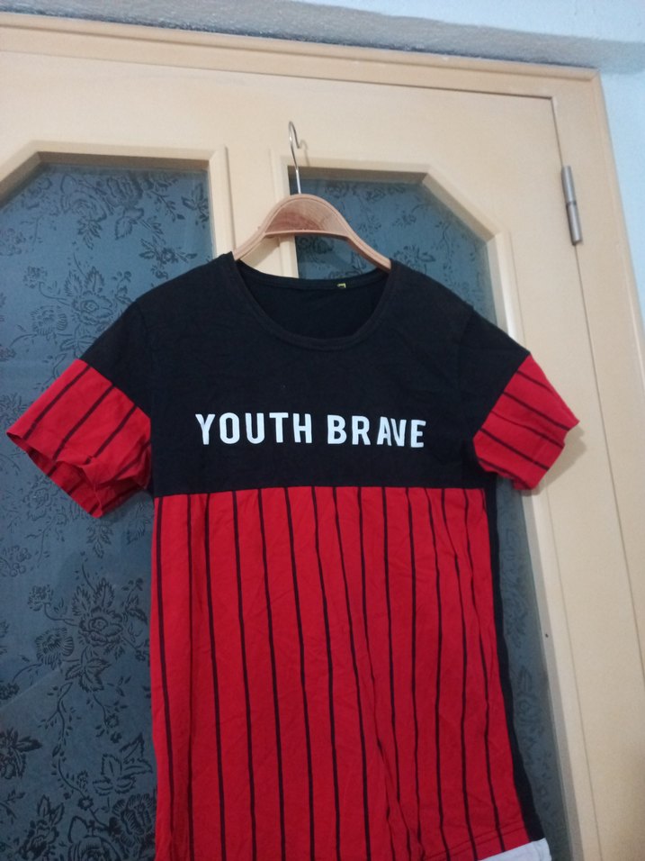 Kırmızı Baskılı Kısa Kollu Erkek Tişört - Görsel 2