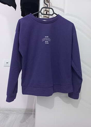 Defacto sweat