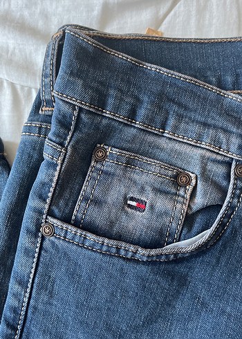 Tommy Hilfiger Erkek Düğmeli Denim Jean - Görsel 2