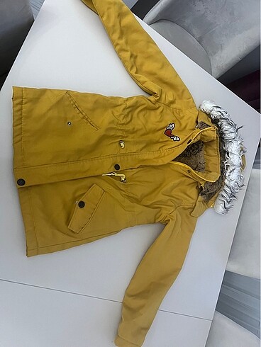 LC Waikiki Kız çocuğu mont