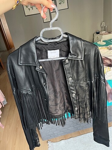 BERSHKA PÜSKÜLLÜ DERİ CEKET