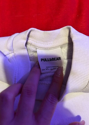 Pull and Bear Beyaz Kadın Sweatshirt, Yuvarlak Yaka, Rahat Kesim