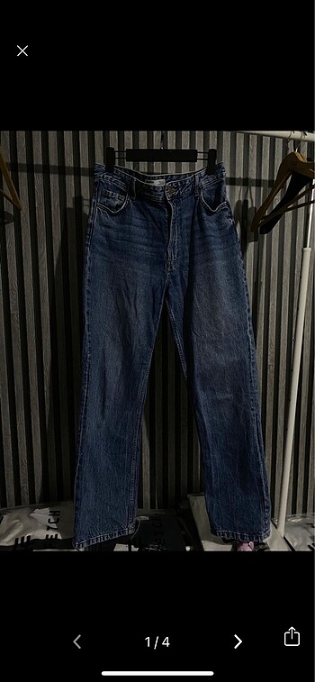 BERSHKA JEAN