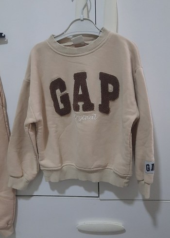 Bej GAP Baskılı Çocuk Eşofman Takımı - Görsel 3