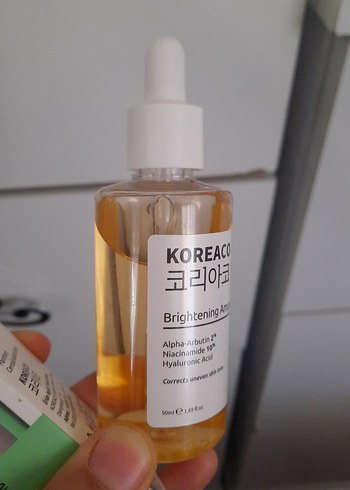 Diğer KOREACO leke karşıtı cilt tonu eşitleyici serum