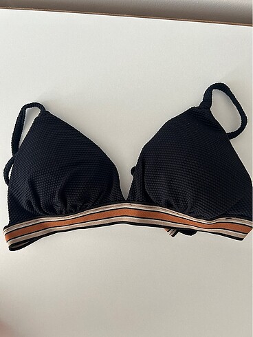 Penti dokulu bikini üstü