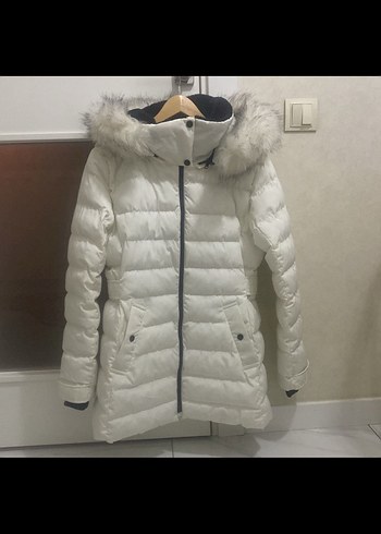 Kadın Beyaz Kürklü Kış Mont