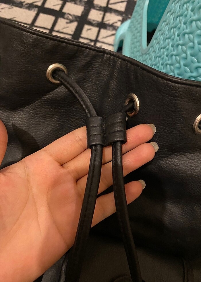 Siyah sırt çantası - Görsel 5