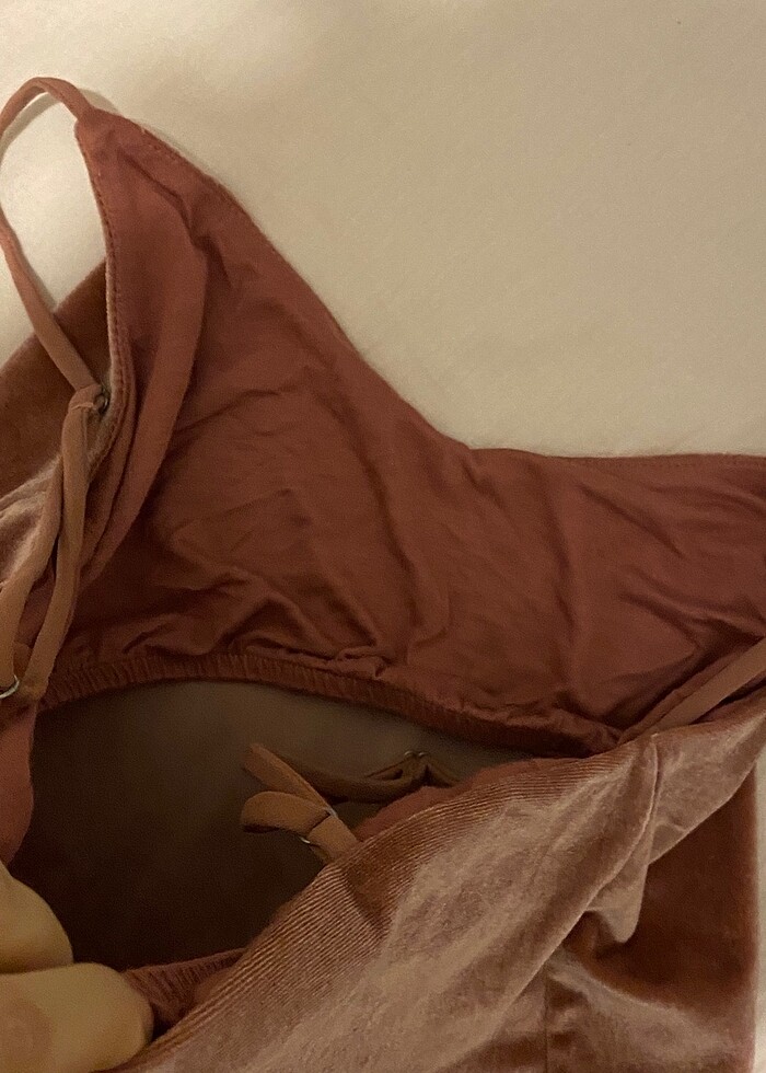 Stradivarius askılı bluz - Görsel 4