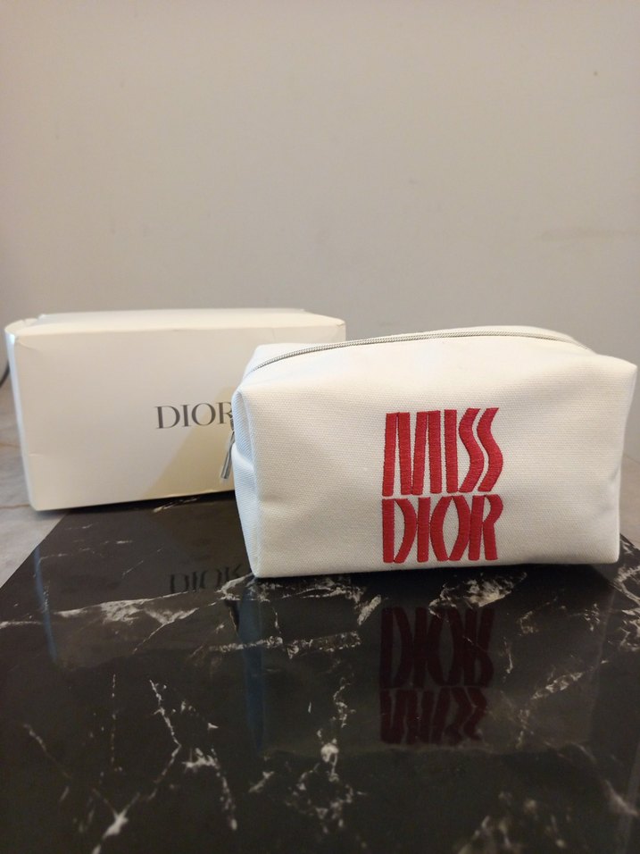 Dior Beyaz Baskılı Kadın Makyaj Çantası - Görsel 3