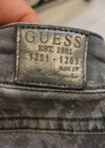 Guess Grı Yılan Desenli Kemerli Kadın Kot Pantolon - Görsel 9