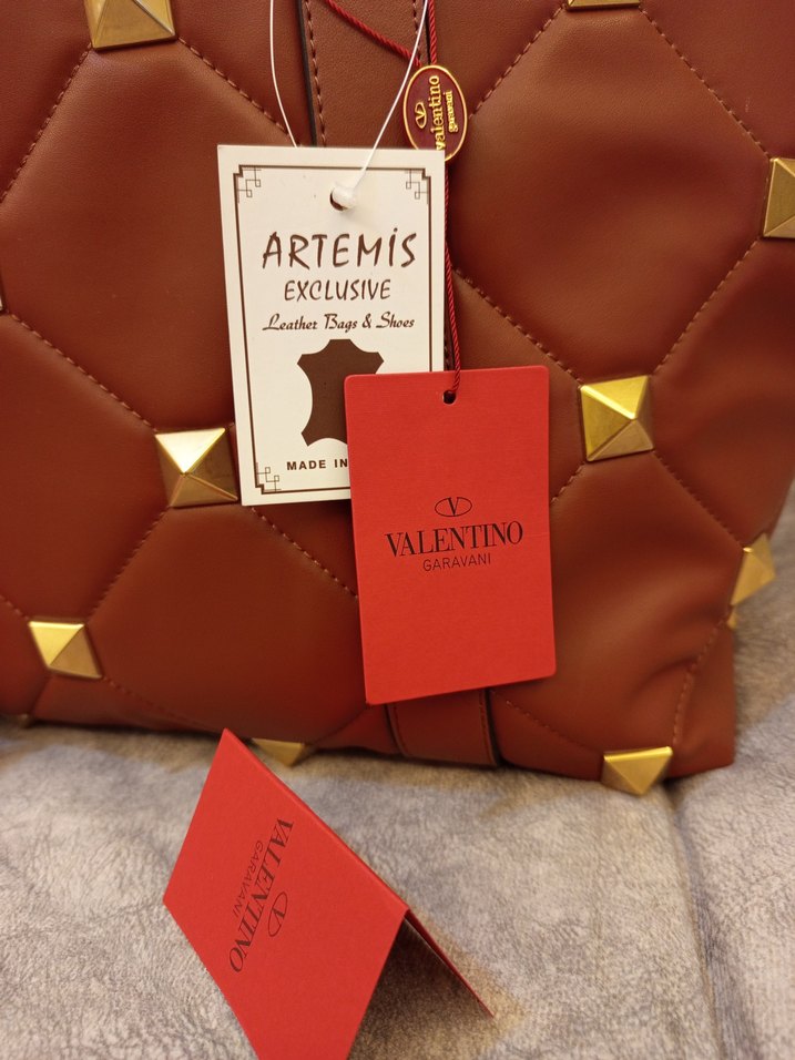 Valentino Garavani Hakiki Deri Taba Çanta - Görsel 4