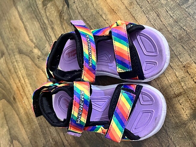 23 Beden çeşitli Renk Skechers ışıklı sandalet