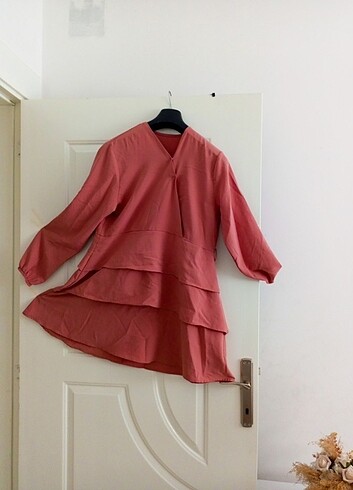 Pembe tunik