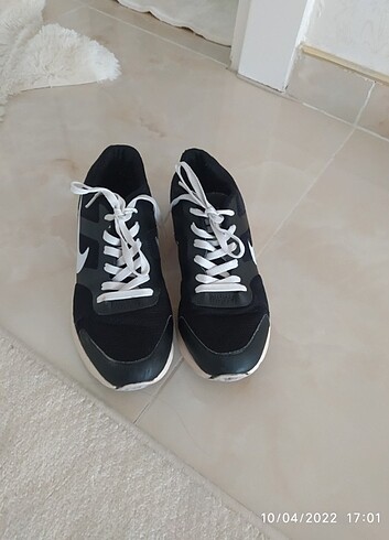 Spor ayakabi