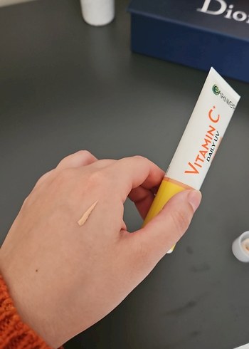 Garnier Vitamin C Güneş Koruyucu SPF 50+ - Görsel 4