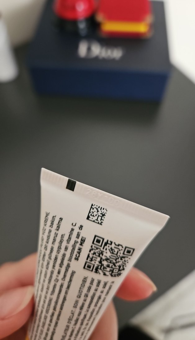 Garnier Vitamin C Güneş Koruyucu SPF 50+ - Görsel 3