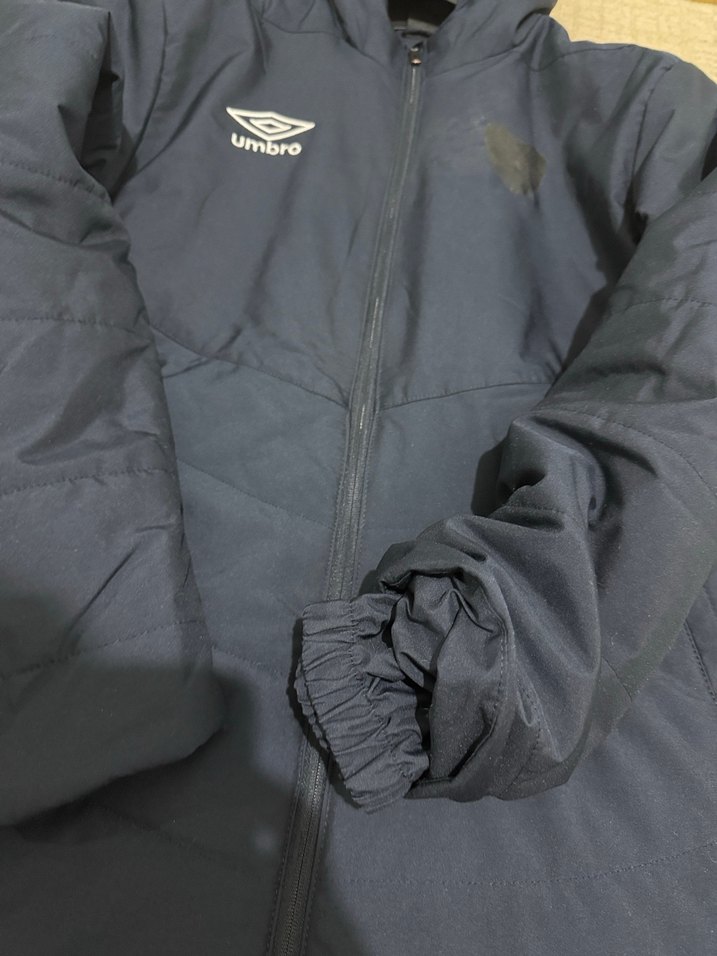 Umbro Erkek Lacivert Kapüşonlu Fermuarlı Mont - Görsel 5