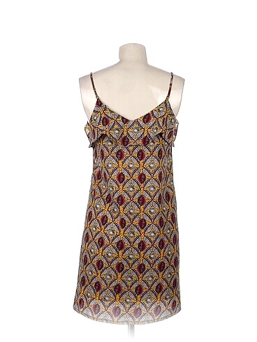 38 Beden PreLoved Kısa Elbise %70 İndirimli.