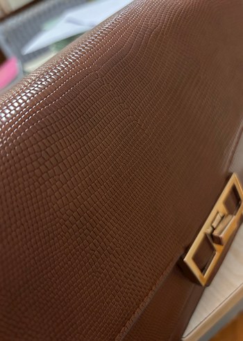 Kahverengi Deri Tokalı Kadın Çanta - Görsel 8