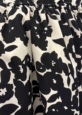 Siyah Beyaz Çiçek Desenli Kadın elbisesi - Görsel 6