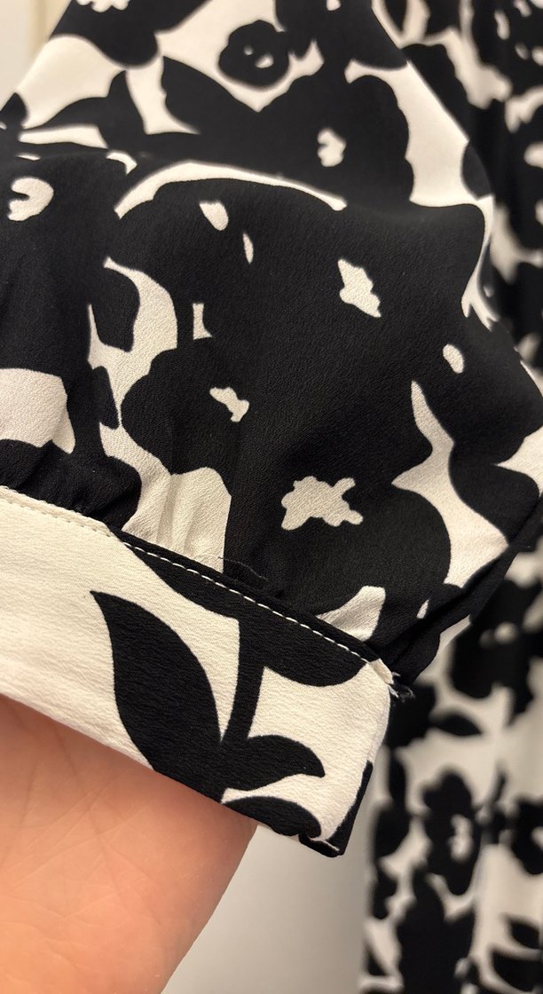 Siyah Beyaz Çiçek Desenli Kadın elbisesi - Görsel 4