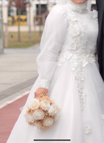 Sade zarif tesettür gelinlik - Görsel 6