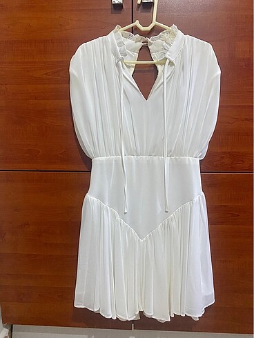 36 Beden beyaz Renk Şifon elbise