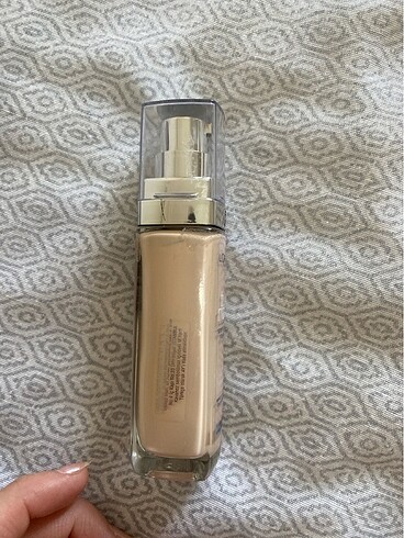  Beden Loreal paris true match fondöten