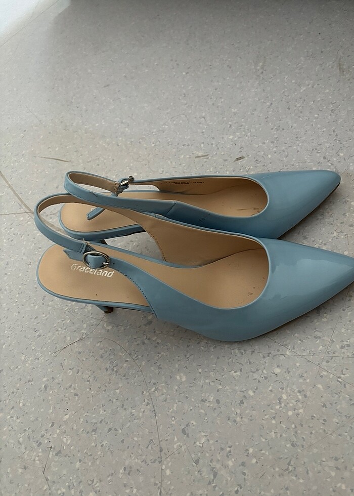 Topuklu ayakkabı - Görsel 2