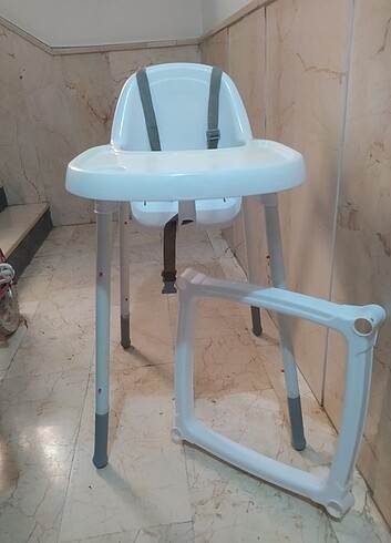Ikea mama sandalyesi sağlam 