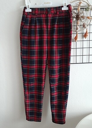 Bershka ekose pantolon 