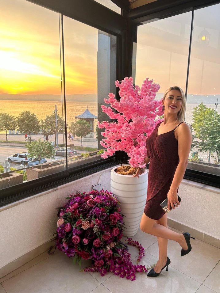 Bordo Parlak Drapeli Mini Kokteyl Elbise - Görsel 2