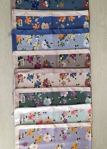 Beden yeşil Renk Çiçekli twill eşarp