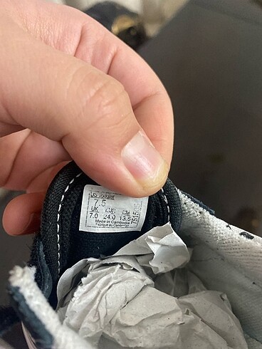 24 Beden siyah Renk Ayakkabı