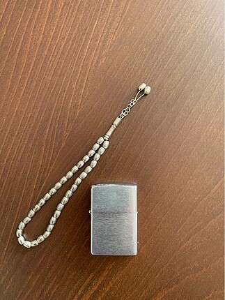 Zippo cakmak ve tesbih