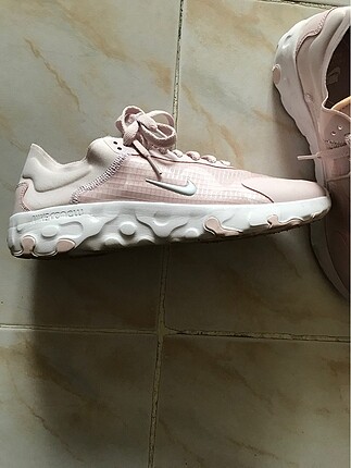 #nike