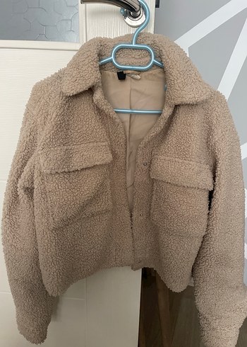 Bej Kısa Peluş Kadın Ceket